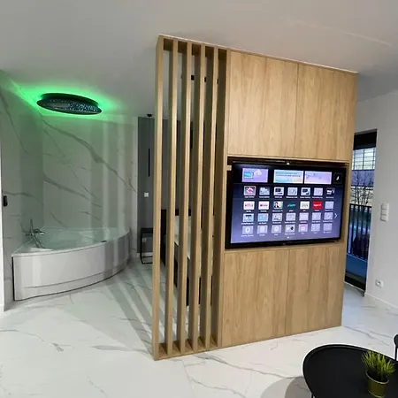 Apartament Grand Jacuzzi Torun Exterior photo