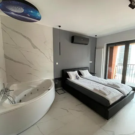Apartament Grand Jacuzzi Torun Exterior photo