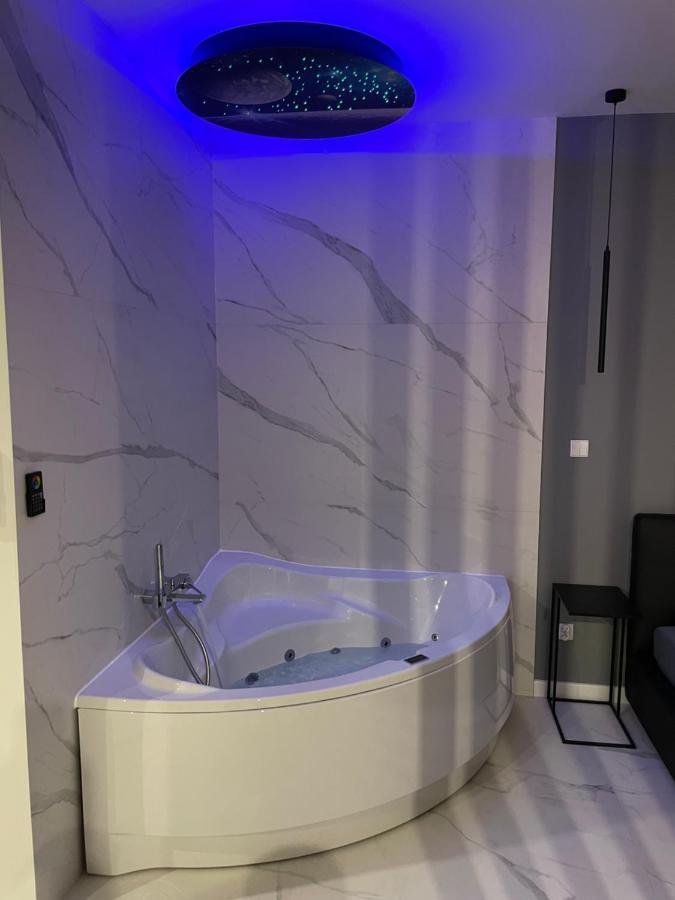 Apartment Grand Jacuzzi Torun